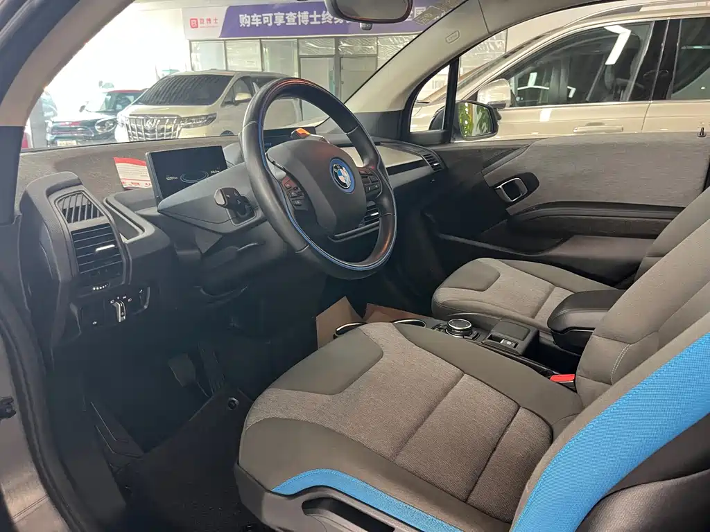 BMW i3 (Import) — миниатюра 6