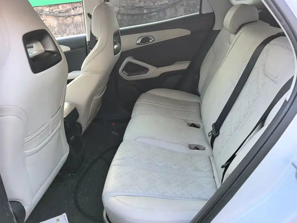 BYD Yuan UP — миниатюра 13