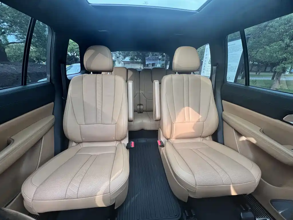 Li Auto Li ONE — миниатюра 17