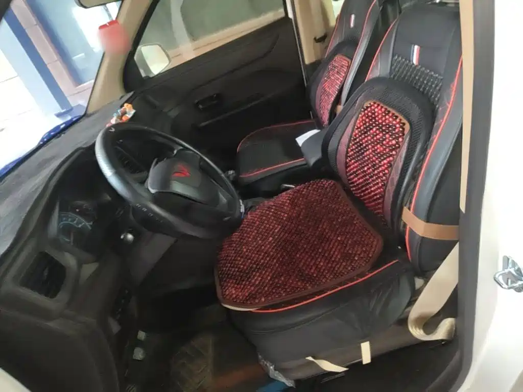 Wuling Hongguang V — миниатюра 20