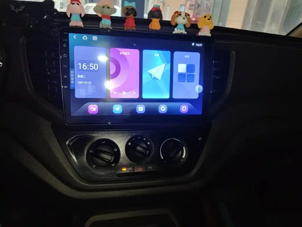Wuling Hongguang V — миниатюра 18