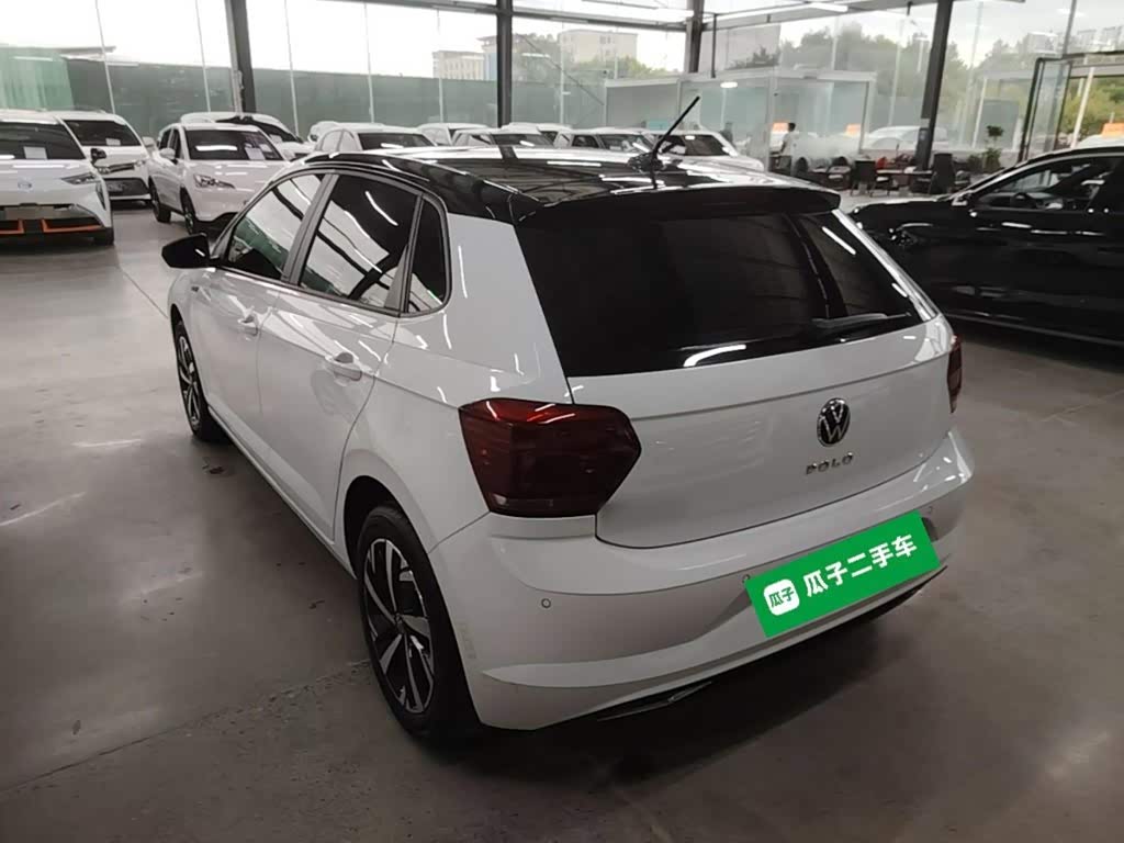 Volkswagen Polo 1.5 л 2023 г. Белый, пробег 25900 км