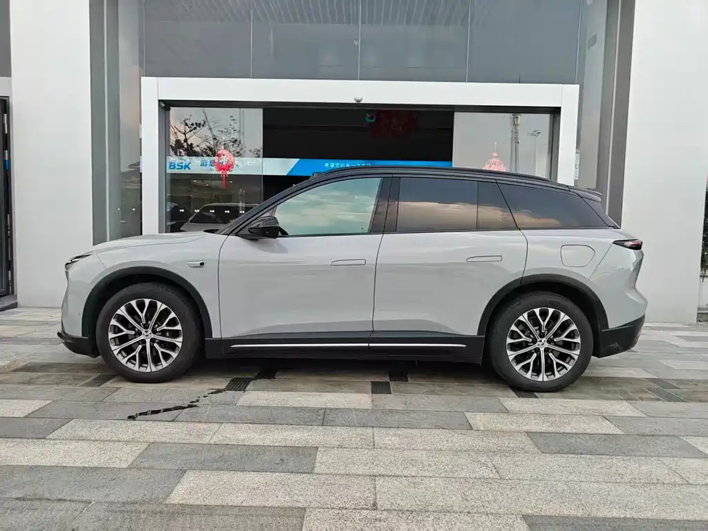 NIO ES6 — миниатюра 3