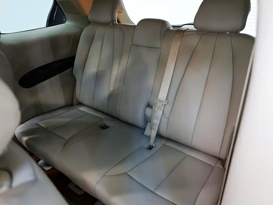 Buick GL8 — миниатюра 30