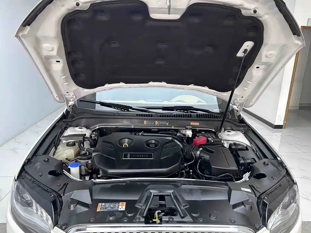 Lincoln MKZ — миниатюра 18