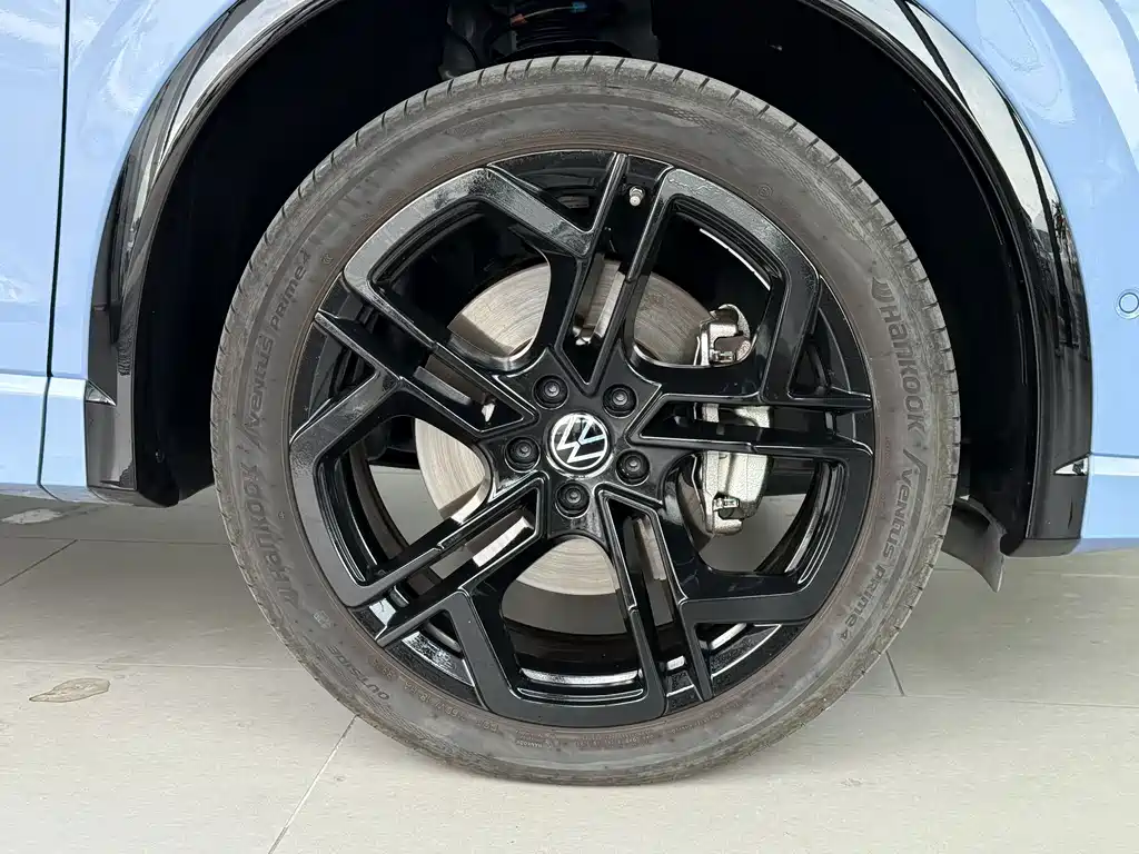 Volkswagen Tiguan L — миниатюра 16