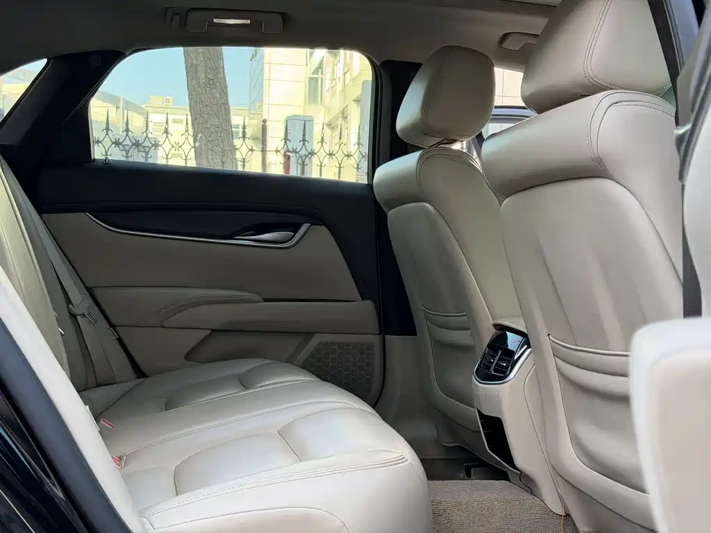 Cadillac XTS 2017 28T Elite