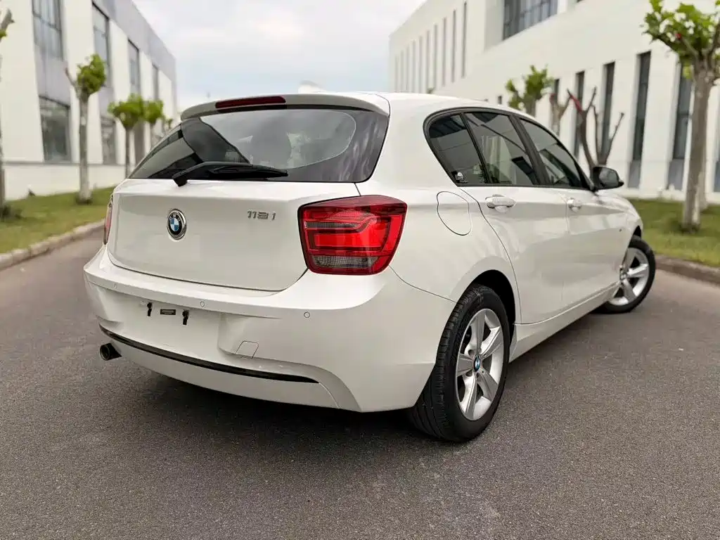 BMW 1 Series (Import) — миниатюра 3