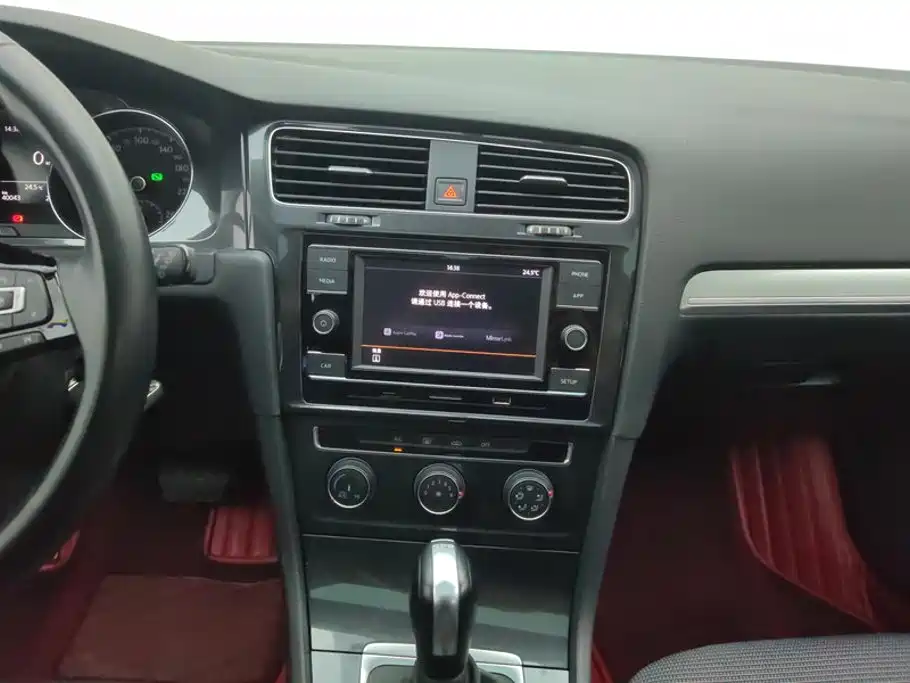 Volkswagen Golf — миниатюра 13