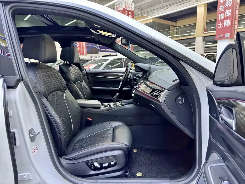 BMW 6 GT 2018 640i xDrive M Sport
