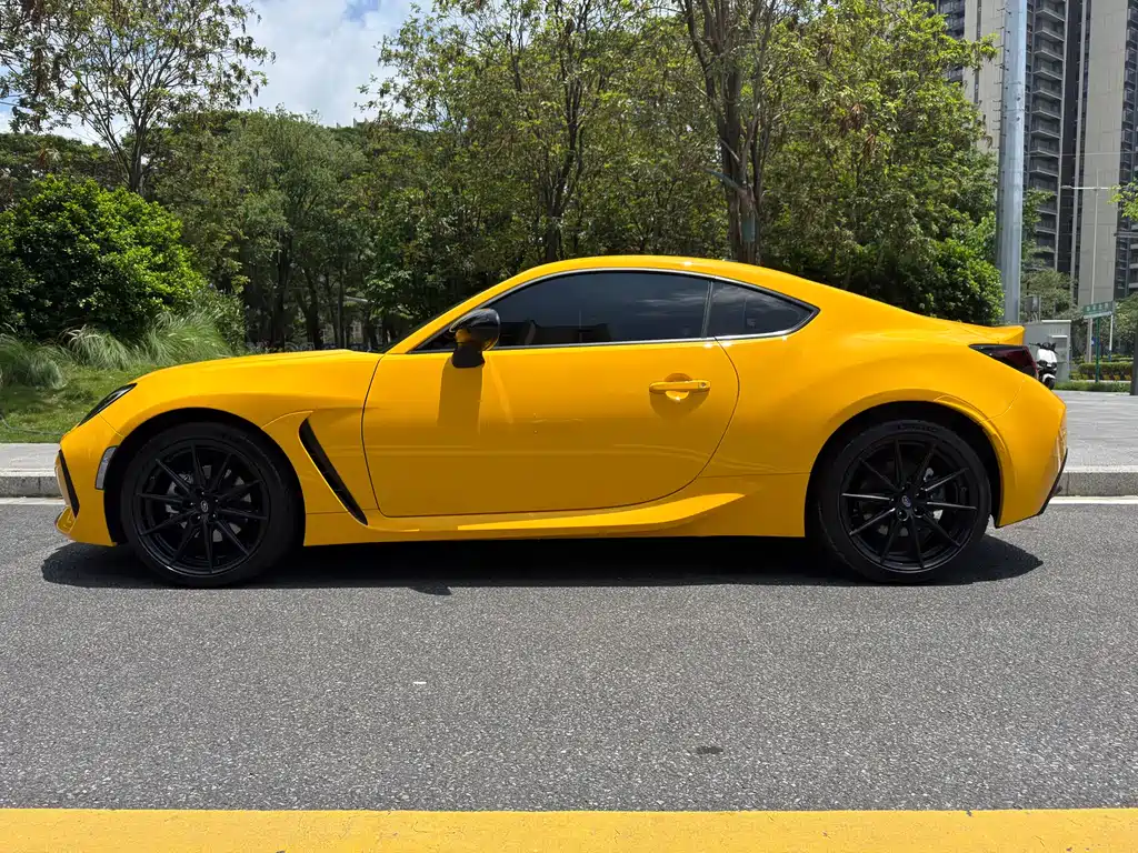 Subaru BRZ 2026 2.4L MT