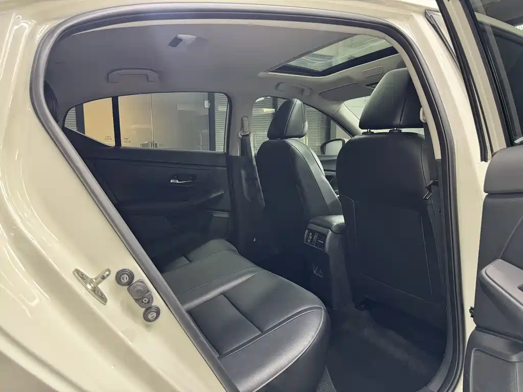 Nissan Sylphy — миниатюра 12