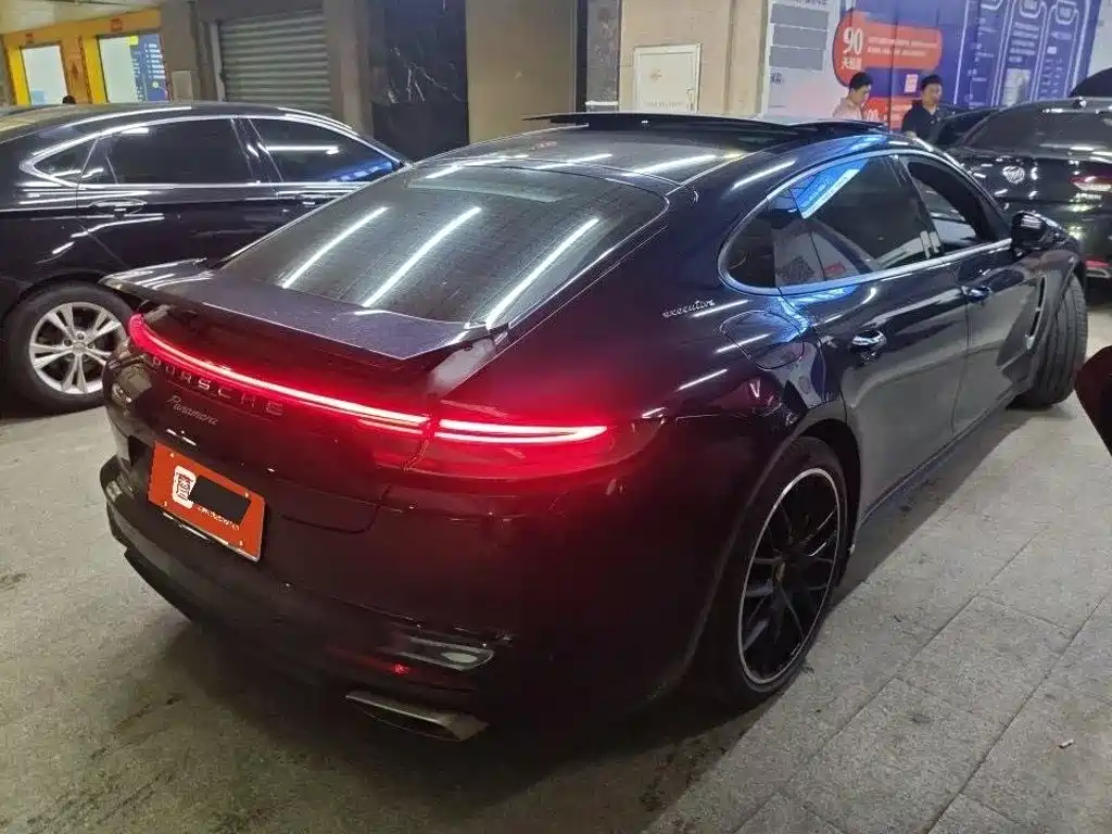 Porsche Panamera — миниатюра 5