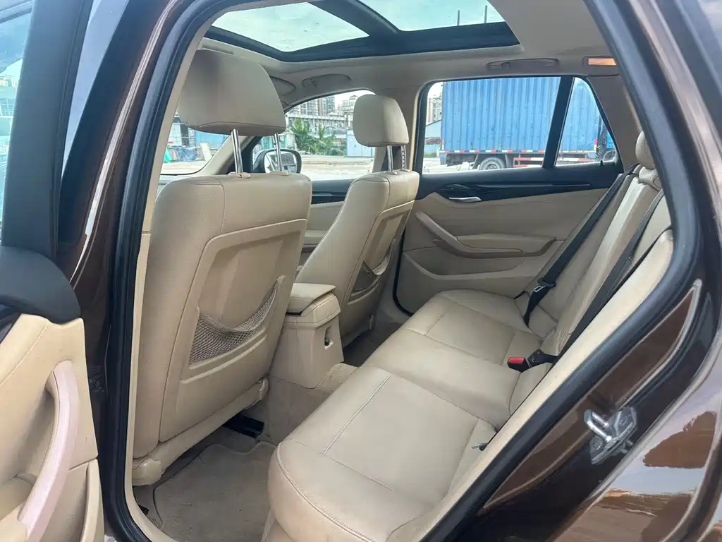 BMW X1 (Import) — миниатюра 4