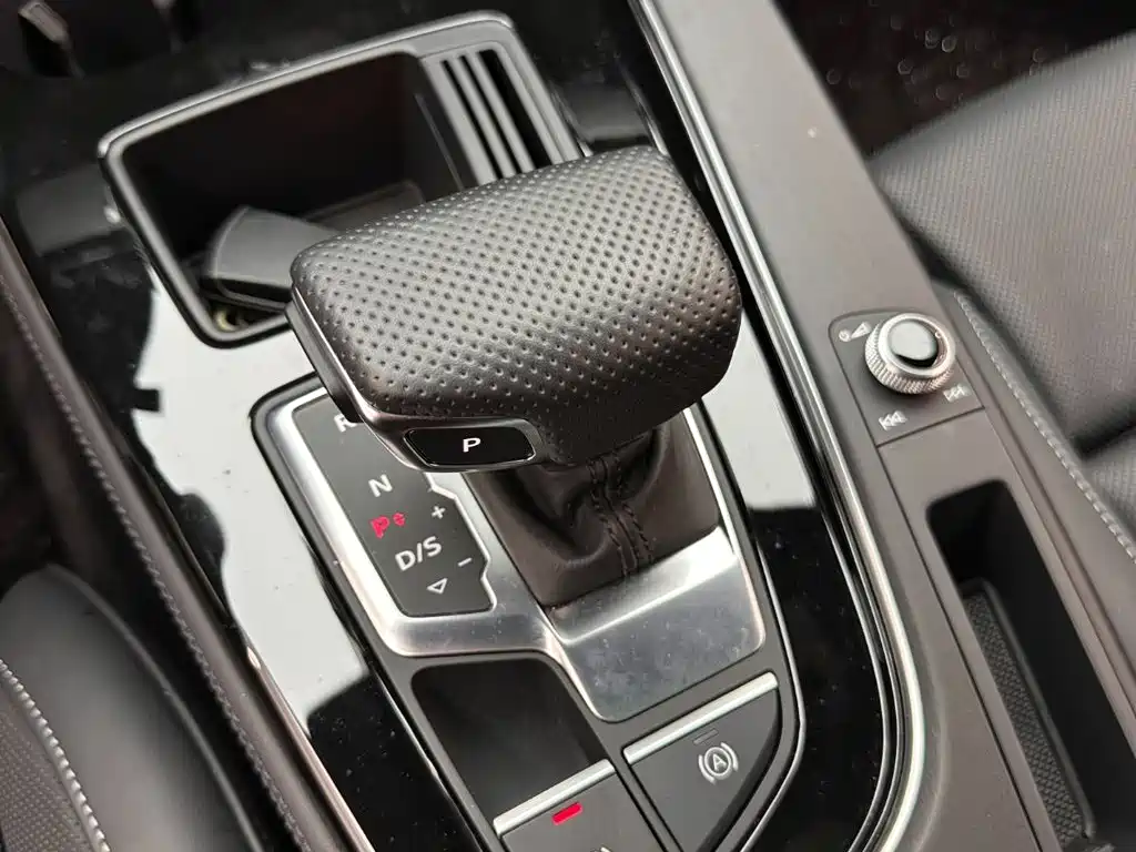 Audi A4L — миниатюра 15