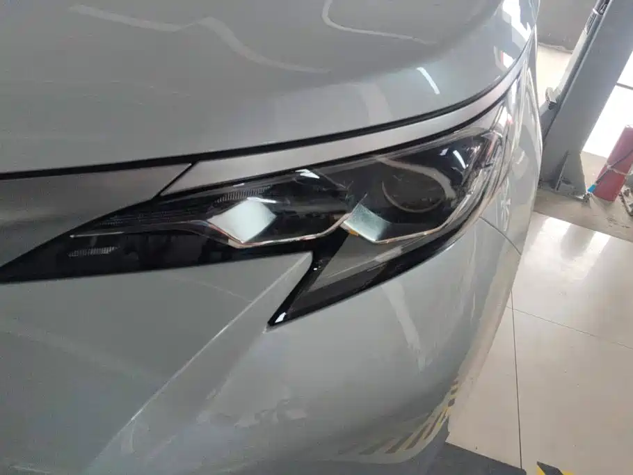 Toyota Sienna — миниатюра 5