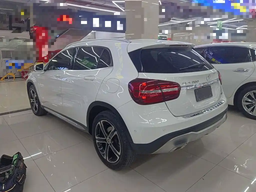 Mercedes-Benz GLA — миниатюра 5