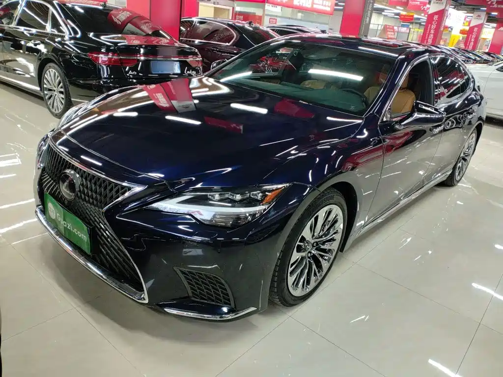 Lexus LS