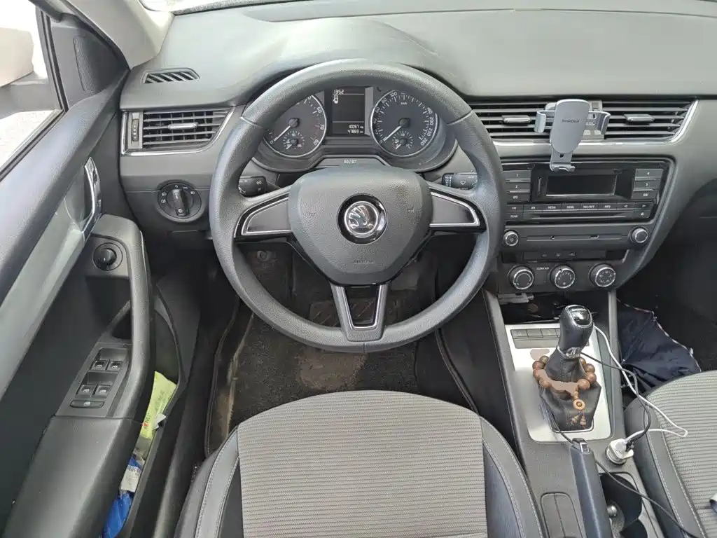 Skoda Octavia — миниатюра 7