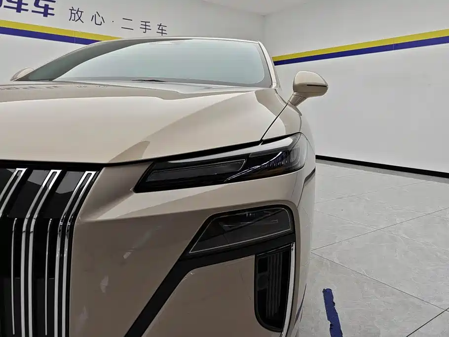 Roewe M7 DMH — миниатюра 5