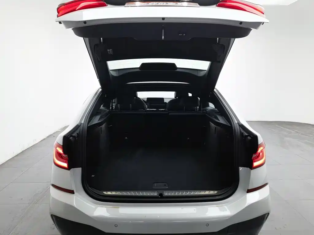 BMW 6 Series GT — миниатюра 16