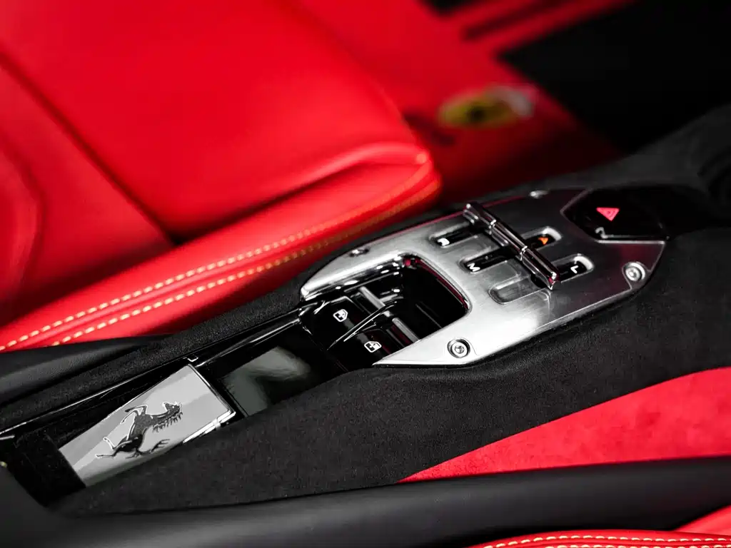 Ferrari 296 2021 3.0T V6 GTB