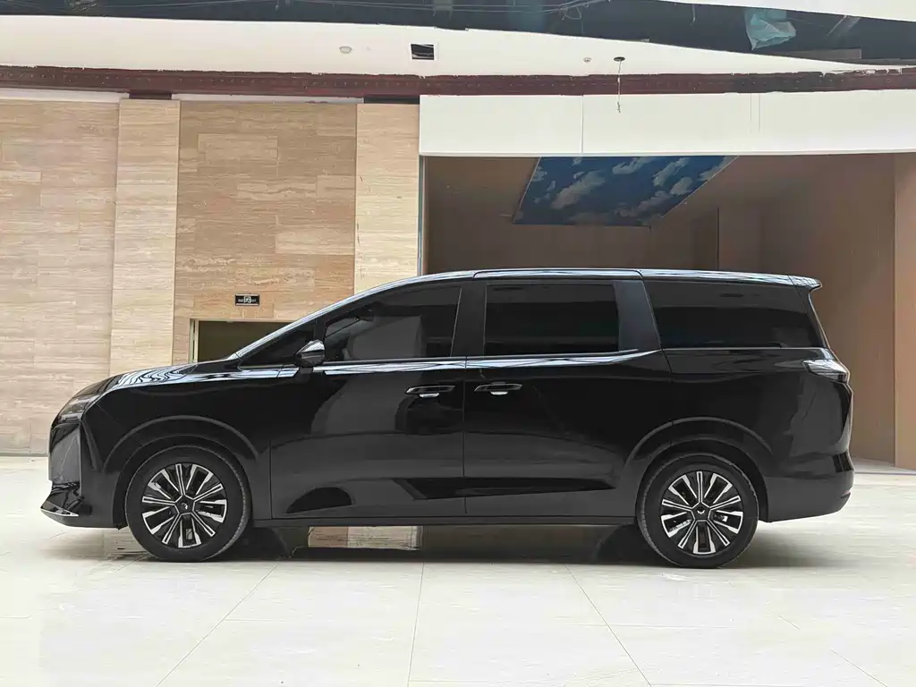 Wuling Xingguang 730 — миниатюра 4