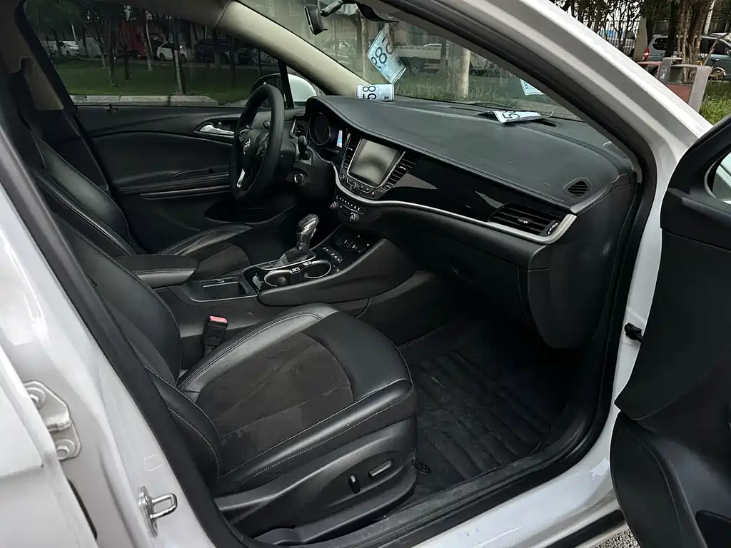 Buick Verano — миниатюра 15