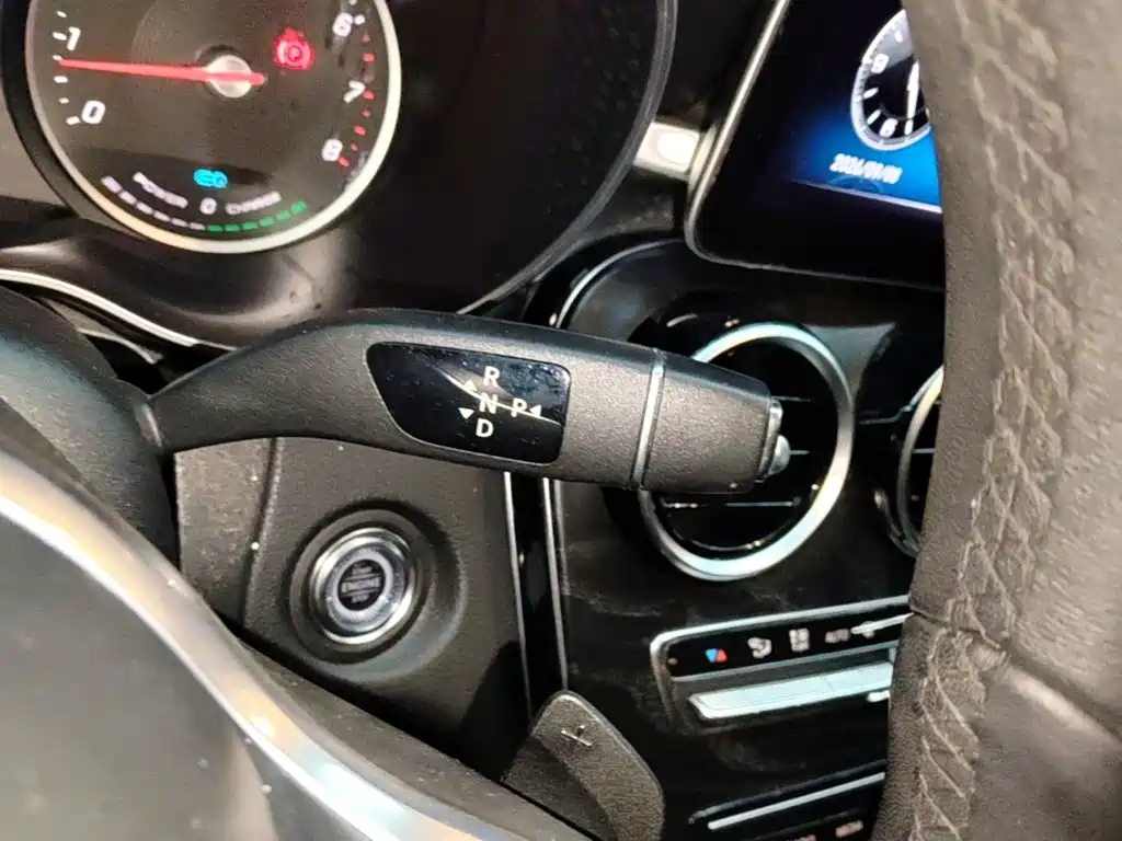 Mercedes-Benz C-Class — миниатюра 14
