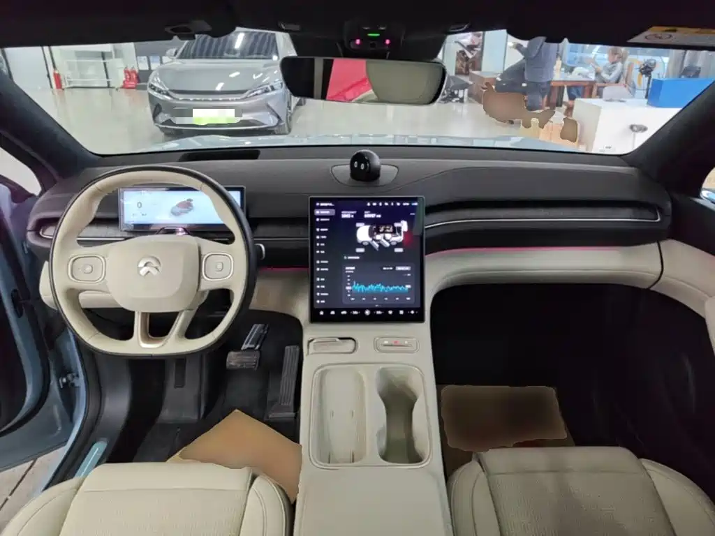 NIO ES6 — миниатюра 10
