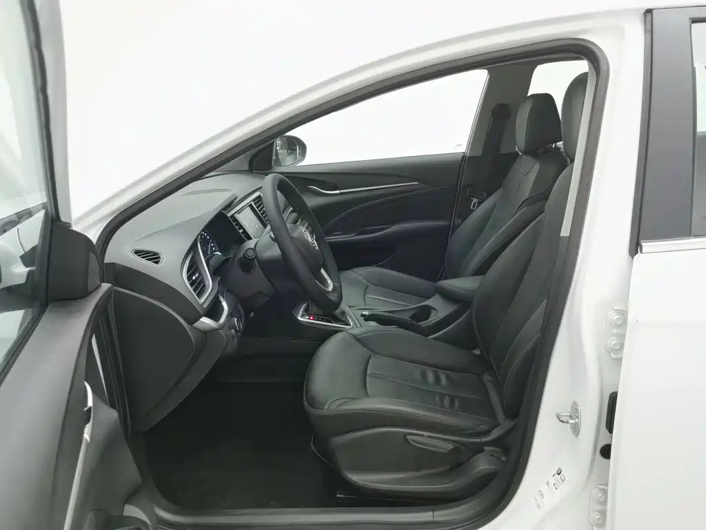 Buick Excelle — миниатюра 10