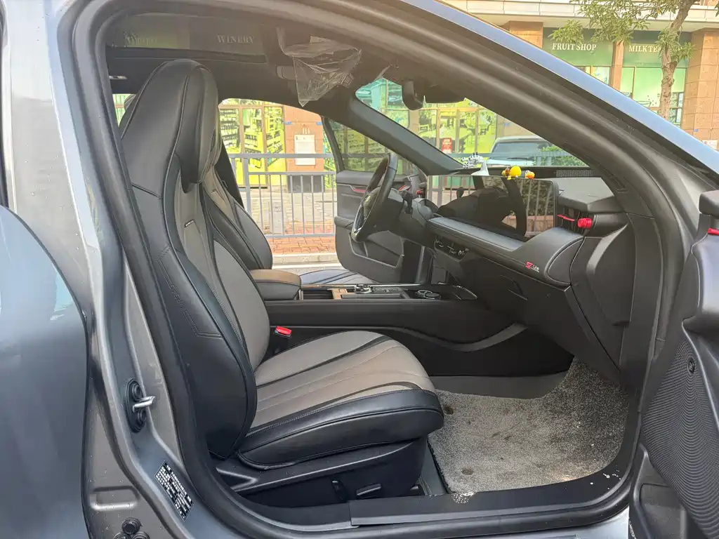 Ford Mondeo — миниатюра 15