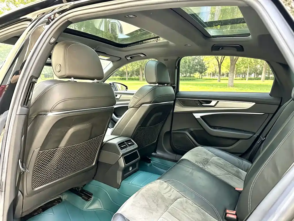 Audi A6L — миниатюра 9