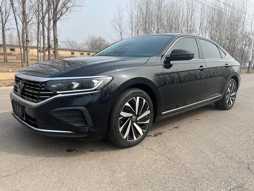 Volkswagen Passat 2024