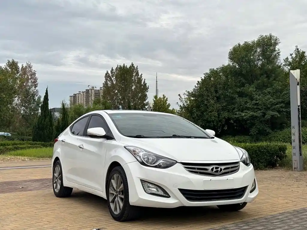 Hyundai Elantra Langdong — миниатюра 3