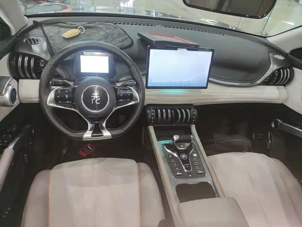 BYD Yuan Plus — миниатюра 10