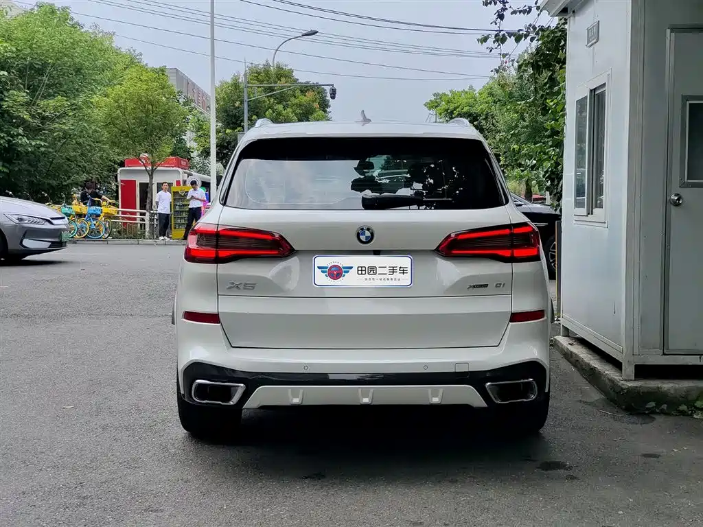 BMW X5 2020 xDrive40i M Sport