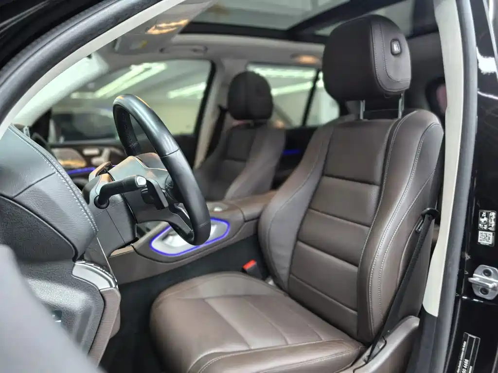Mercedes-Benz GLE (Import) — миниатюра 29