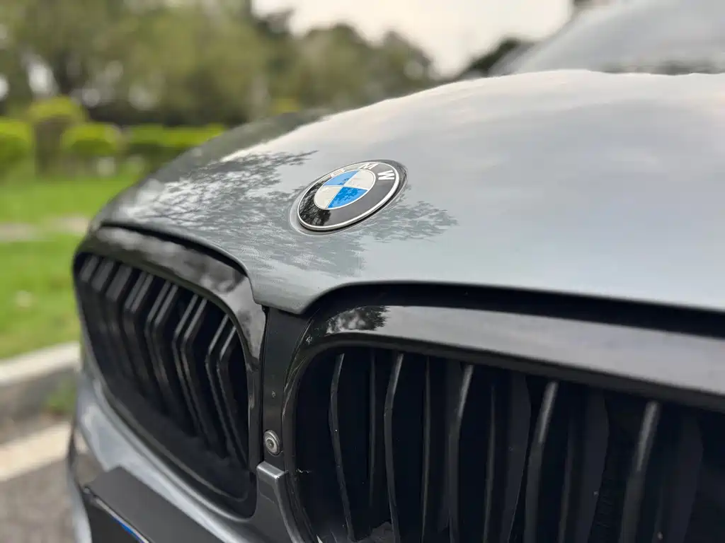 BMW 5 Series (Import) — миниатюра 26