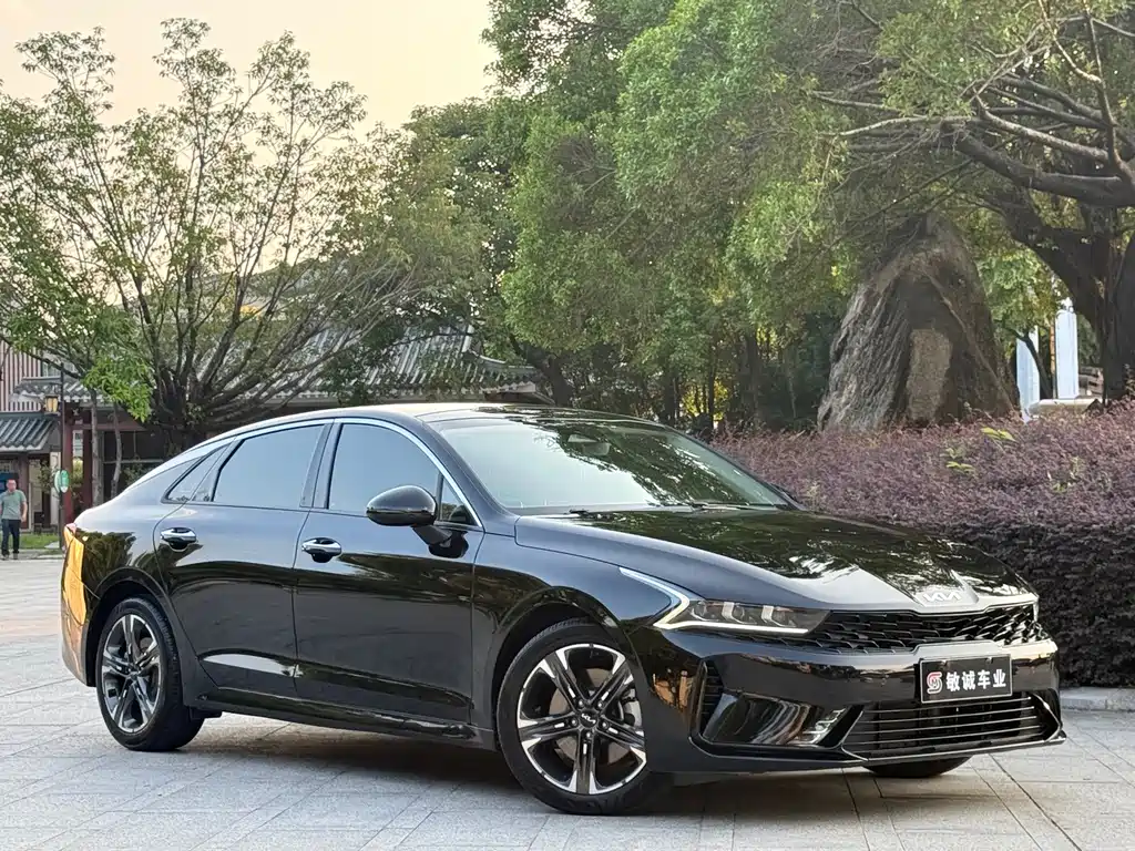 Kia K5 — миниатюра 2