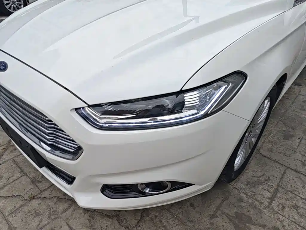 Ford Mondeo — миниатюра 24