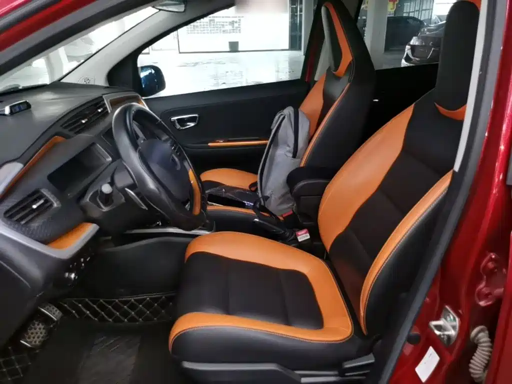 Geely Vision X1 — миниатюра 15