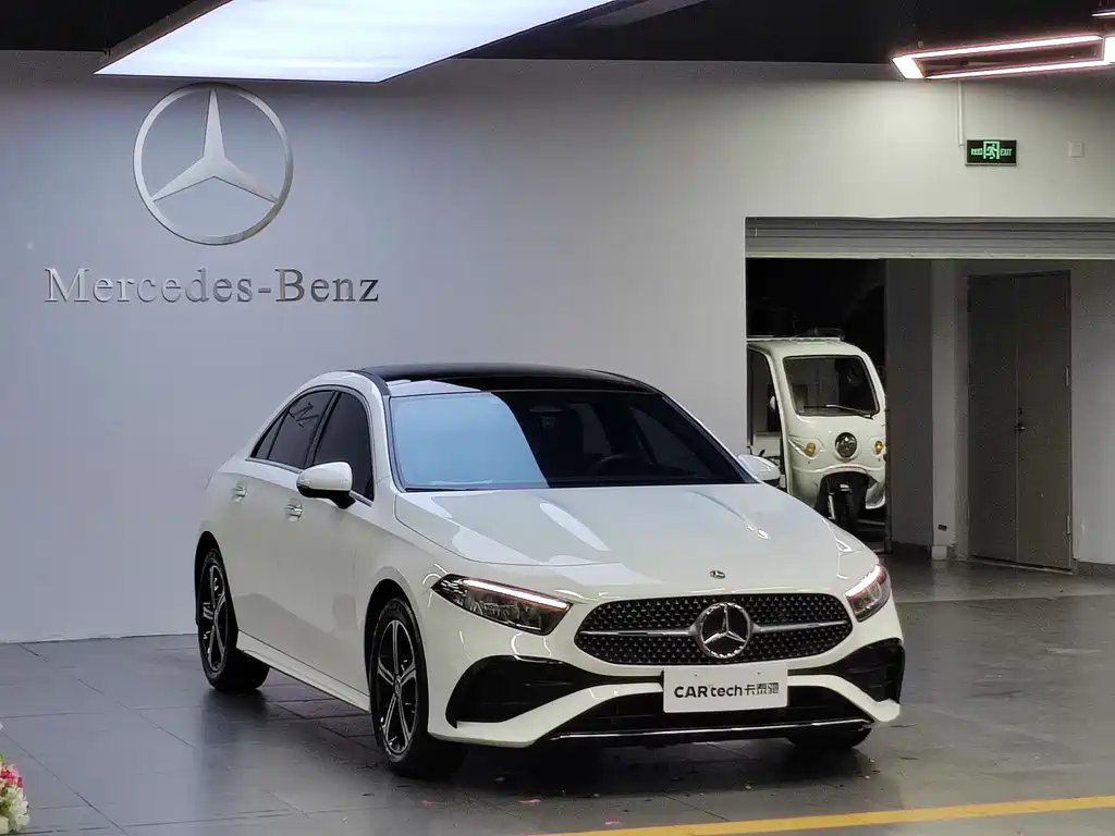 Mercedes-Benz A-Class A 2023 A 200 L Fashion