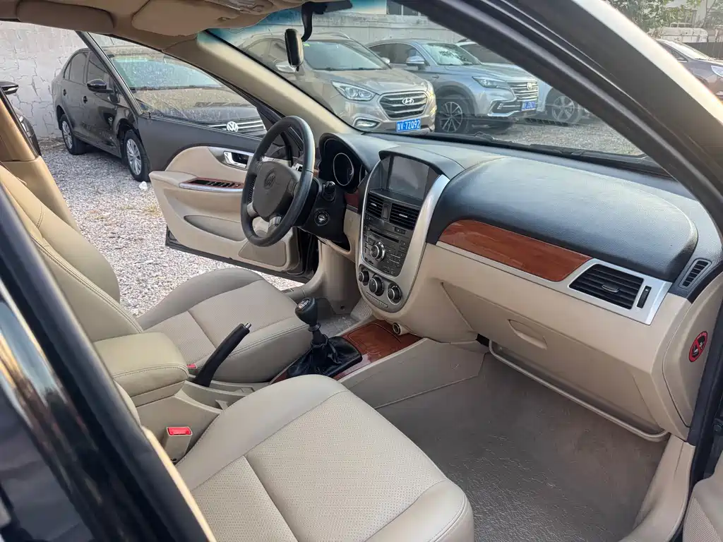 Buick Excelle — миниатюра 9