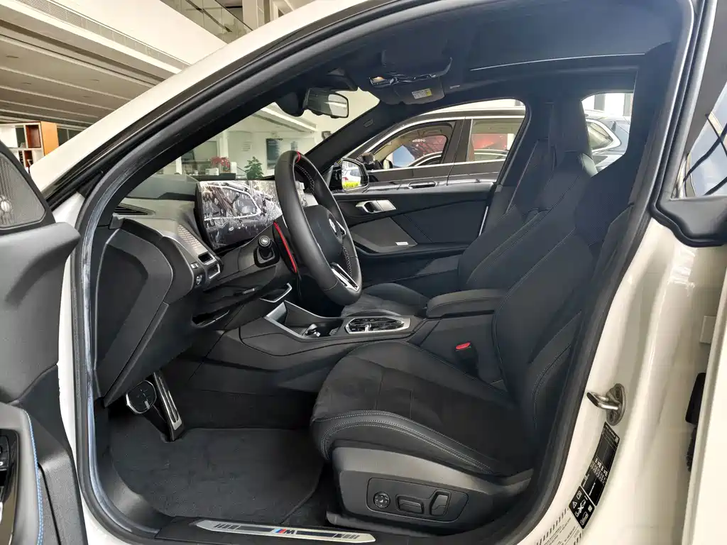BMW M235L — миниатюра 7