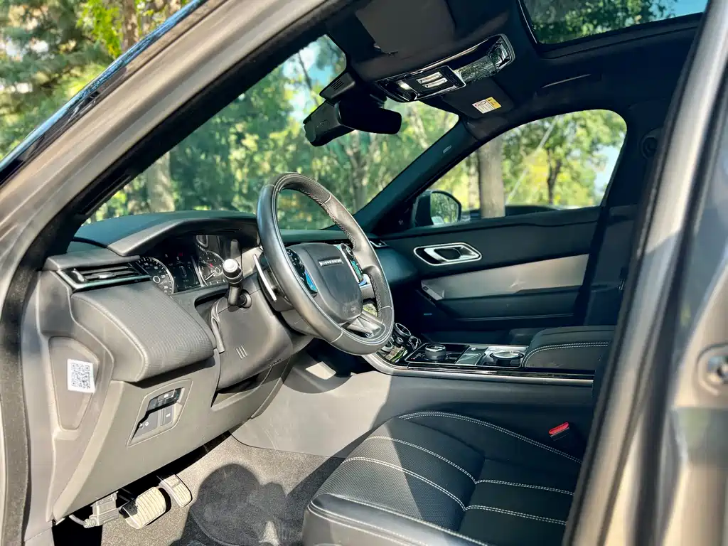 Land Rover Range Rover Velar 2018 P300 R-DYNAMIC S