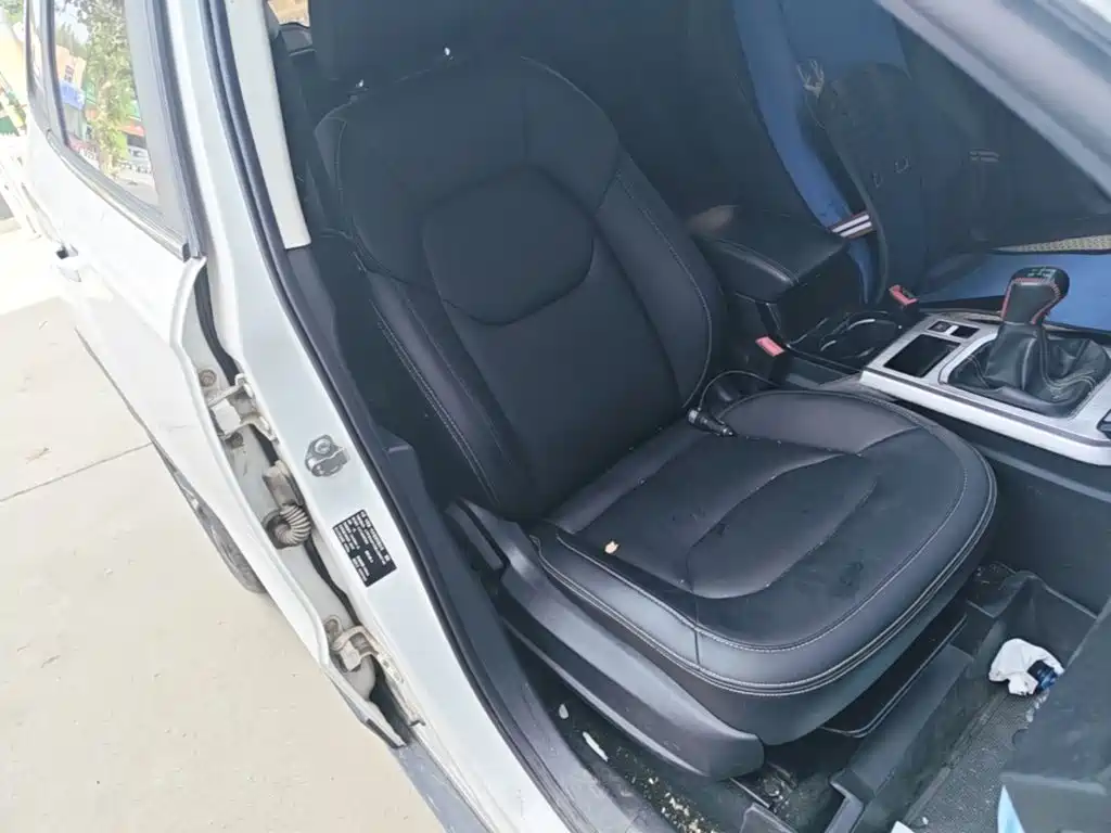 Bestune X40 — миниатюра 25
