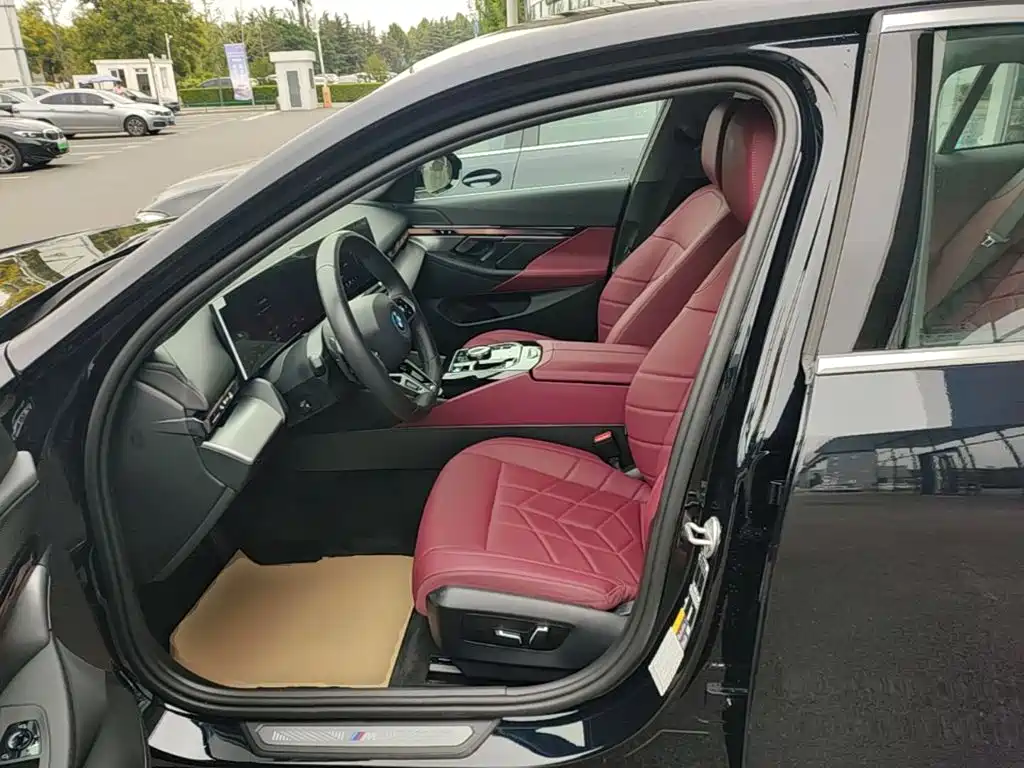 BMW i5 — миниатюра 15