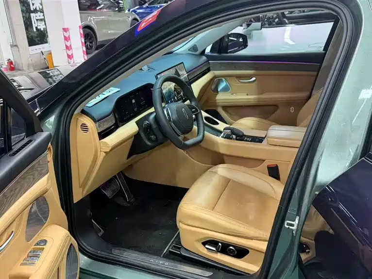 Aito M5
