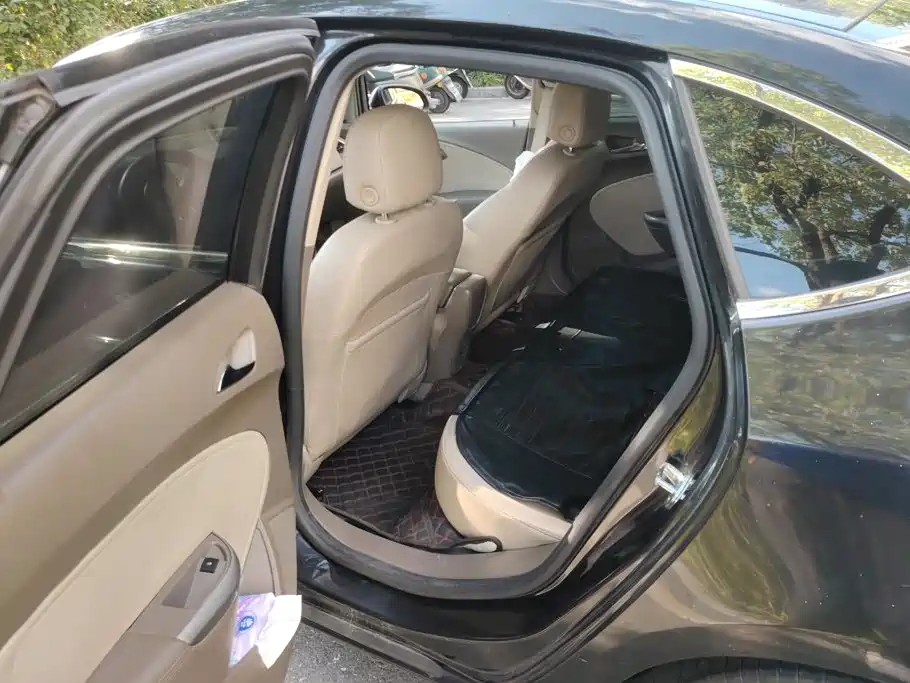 Buick Excelle — миниатюра 11